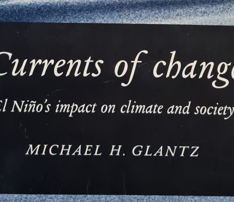 Book cover titled "Currents of Change: El Niño's Impact on Climate and Society," a 1996 climate book by Michael H. Glantz.
